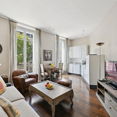 Champs-Elysees & Arc De Triomphe - Cityapartmentstay Paris Extérieur photo