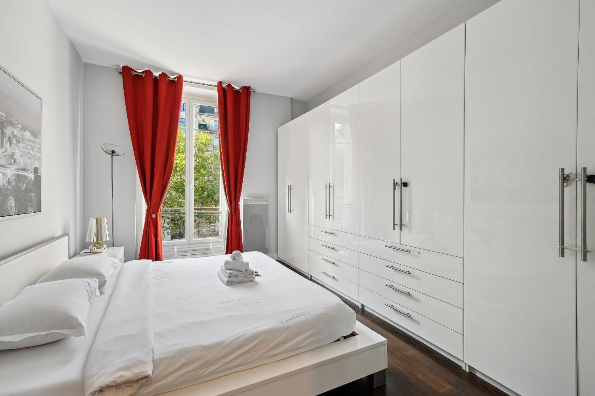 Champs-Elysees & Arc De Triomphe - Cityapartmentstay Paris Extérieur photo