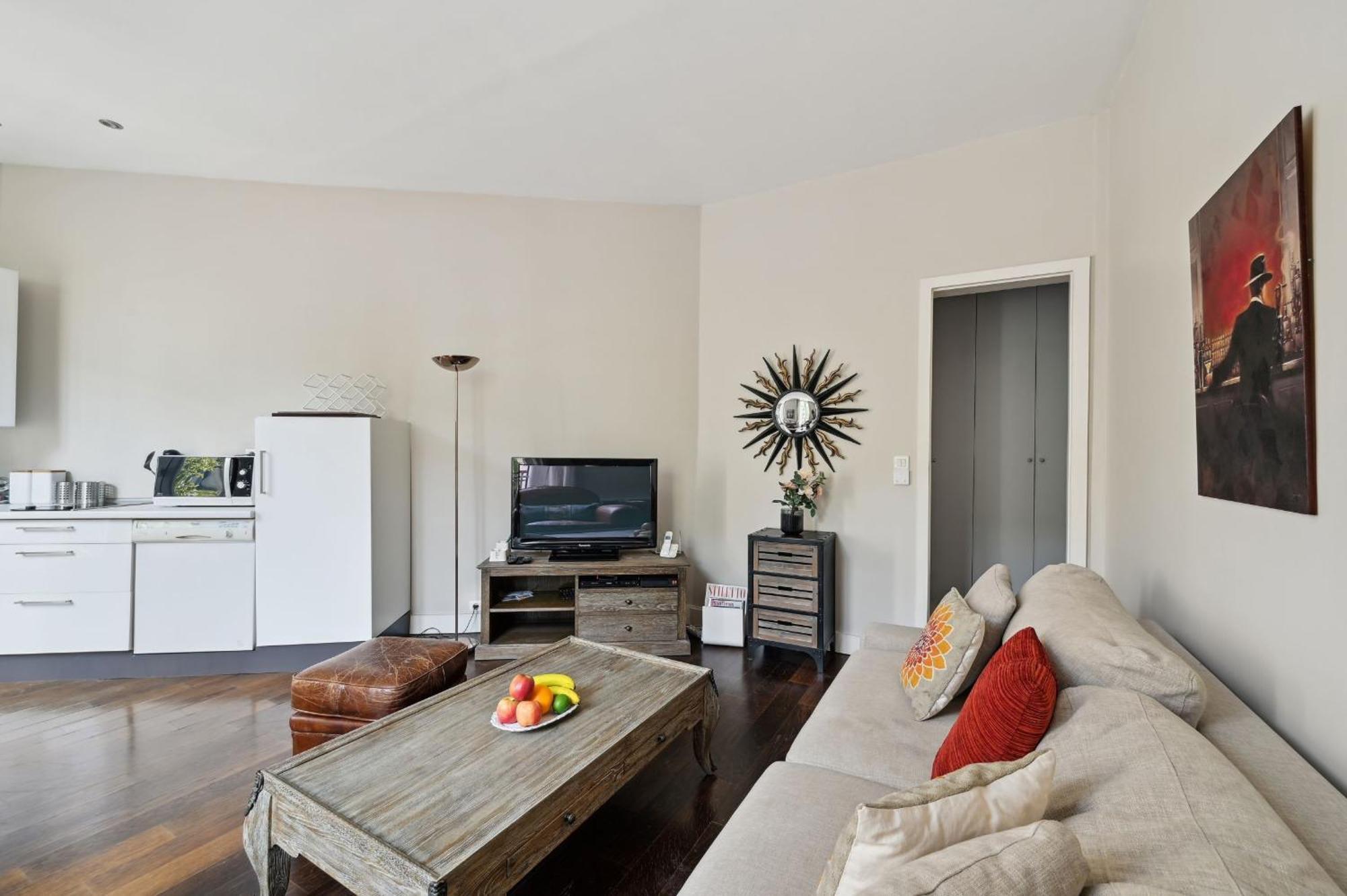 Champs-Elysees & Arc De Triomphe - Cityapartmentstay Paris Extérieur photo